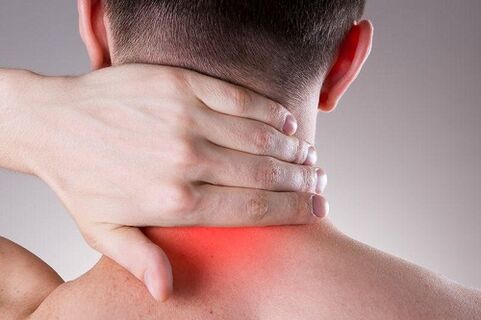 Dolore all'osteocondrosi nel collo